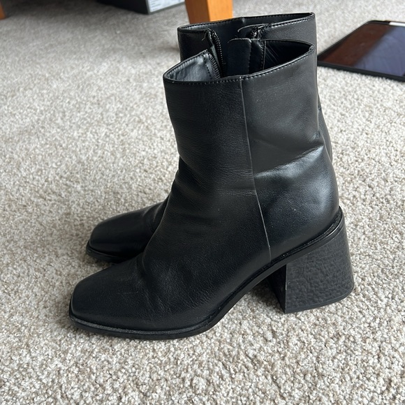 Sam Edelman Winnie Boot - Picture 3 of 7